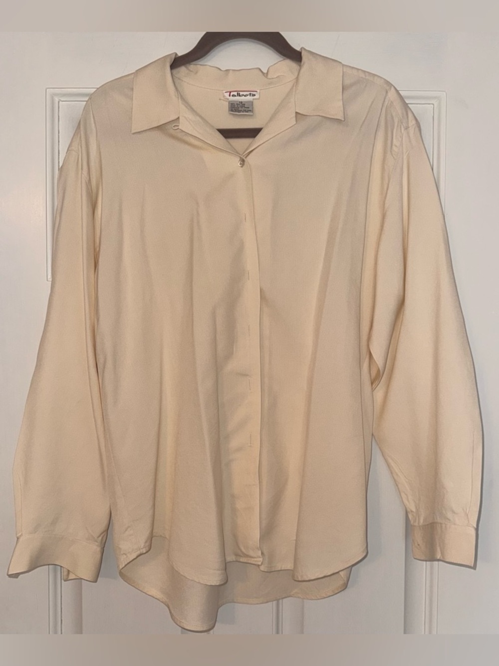 Talbots Cream Button-Front Long-Sleeve Dress Shirt